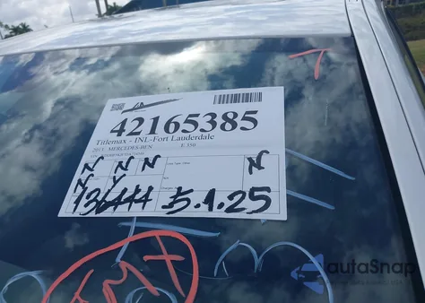 2013 Mercedes-Benz E 350 from USA, damaged, VIN WDDHF5KB7DA724349